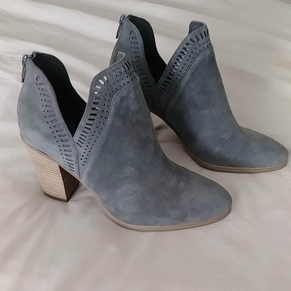 Vince Camuto Fileana Booties